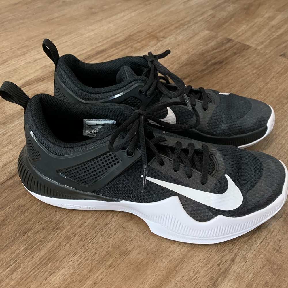 NIKE AIR ZOOM HYPERACE VOLLEYBALL SHOES